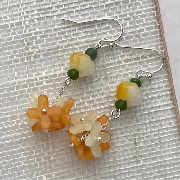 Sweet Osmanthus Chain Earring - Picture 4 of 4